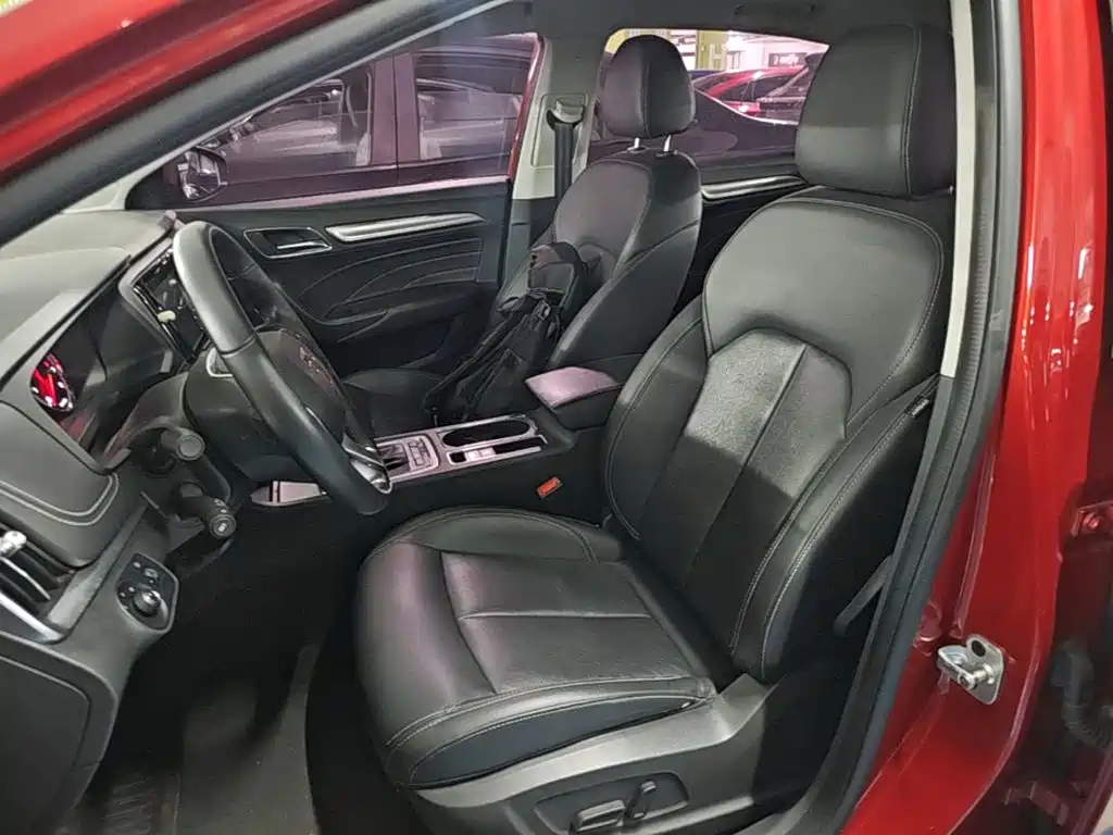 Roewe i6 Classic 2018 — фото 15