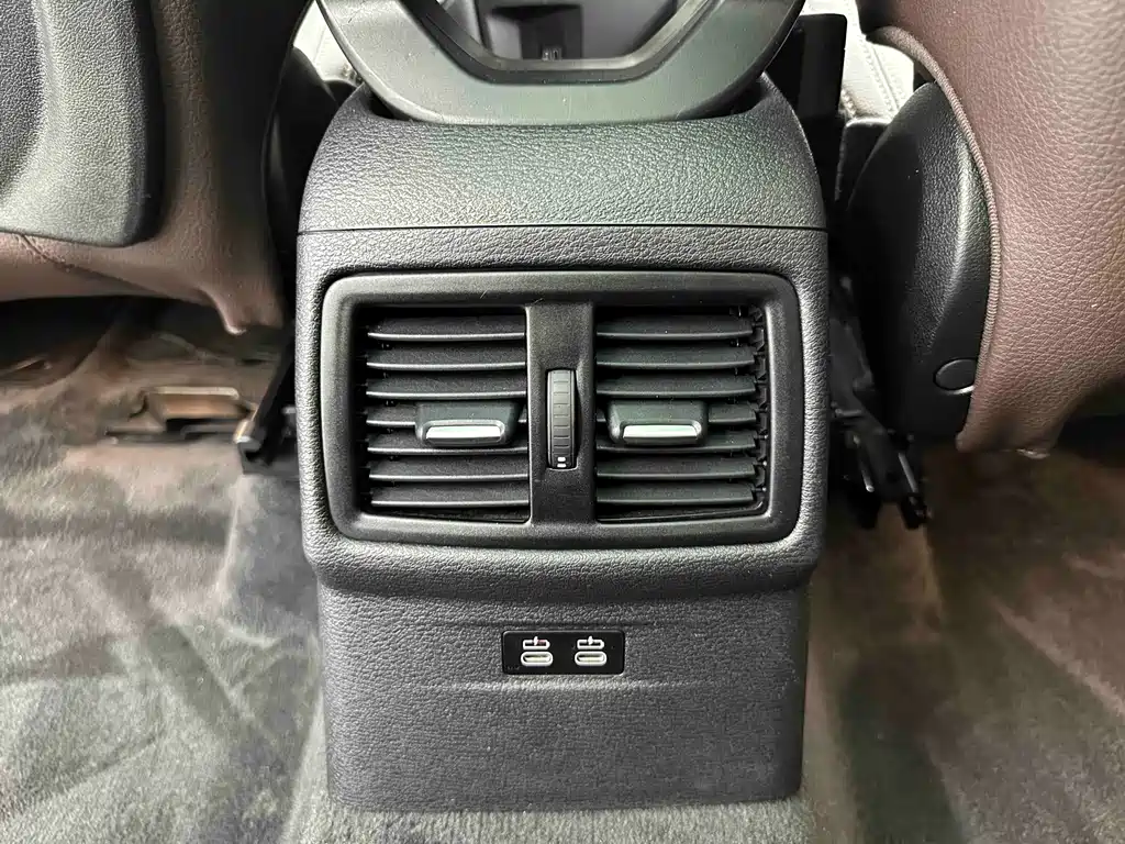 BMW X1 2022 — фото 13