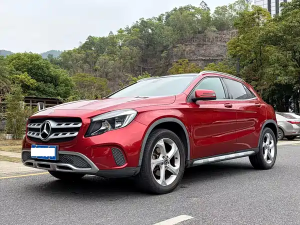 Mercedes-Benz GLA 2017