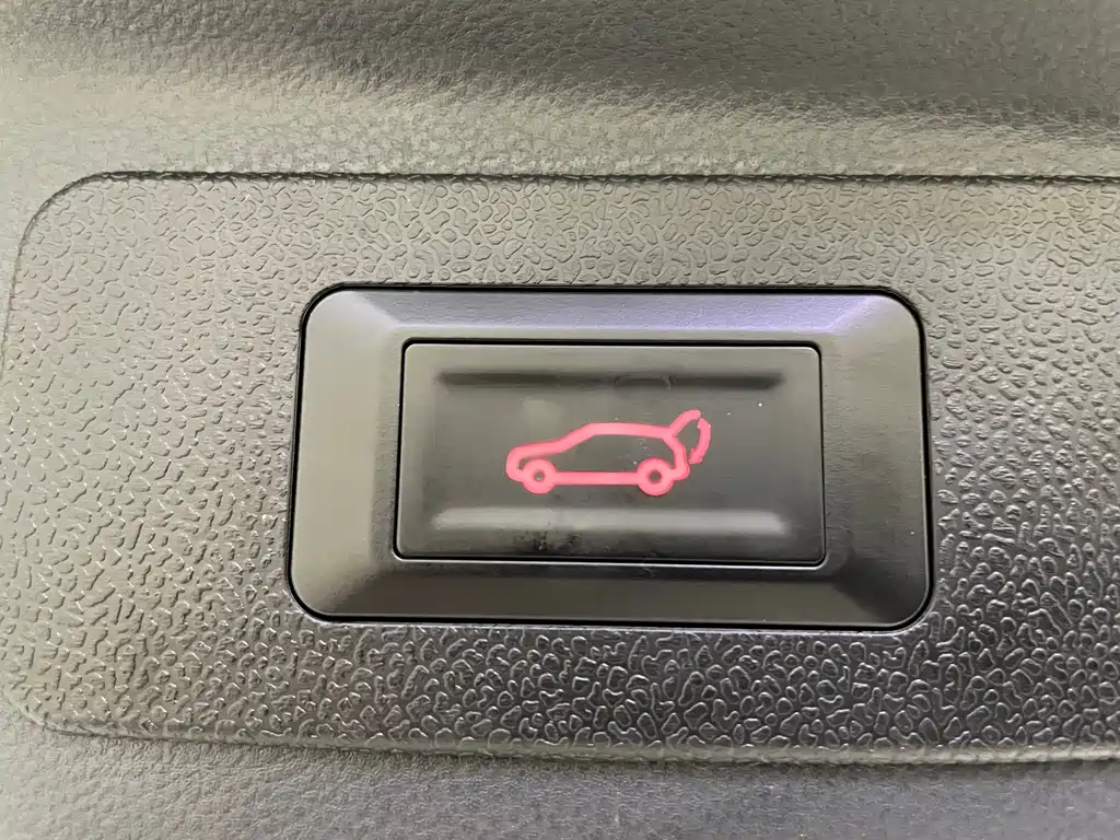 Subaru Forester 2023 — фото 23