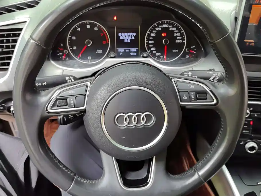 Audi Q5 2017 — фото 15