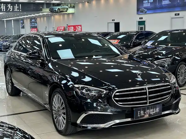 Mercedes-Benz E-Class 2023