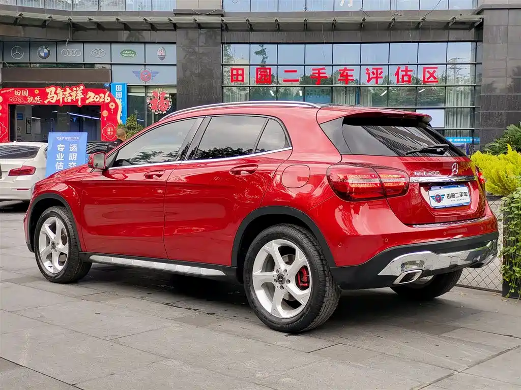 Mercedes-Benz GLA 2018 — фото 4