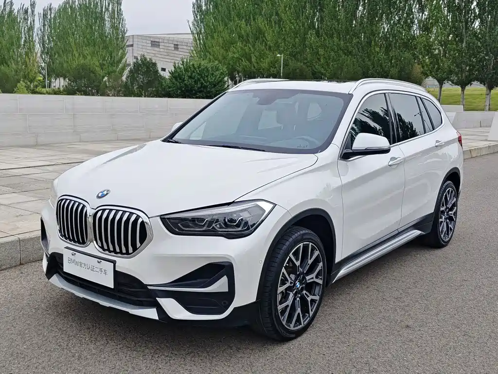 BMW X1 2020 — фото 1