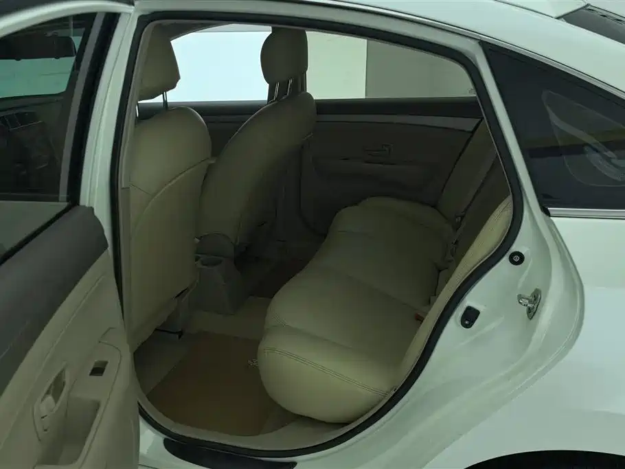 Nissan Sylphy 2019 — фото 11