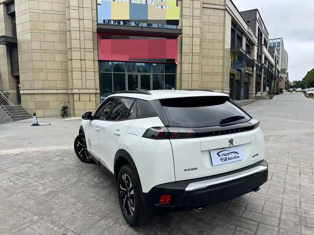 Peugeot 2008 2023