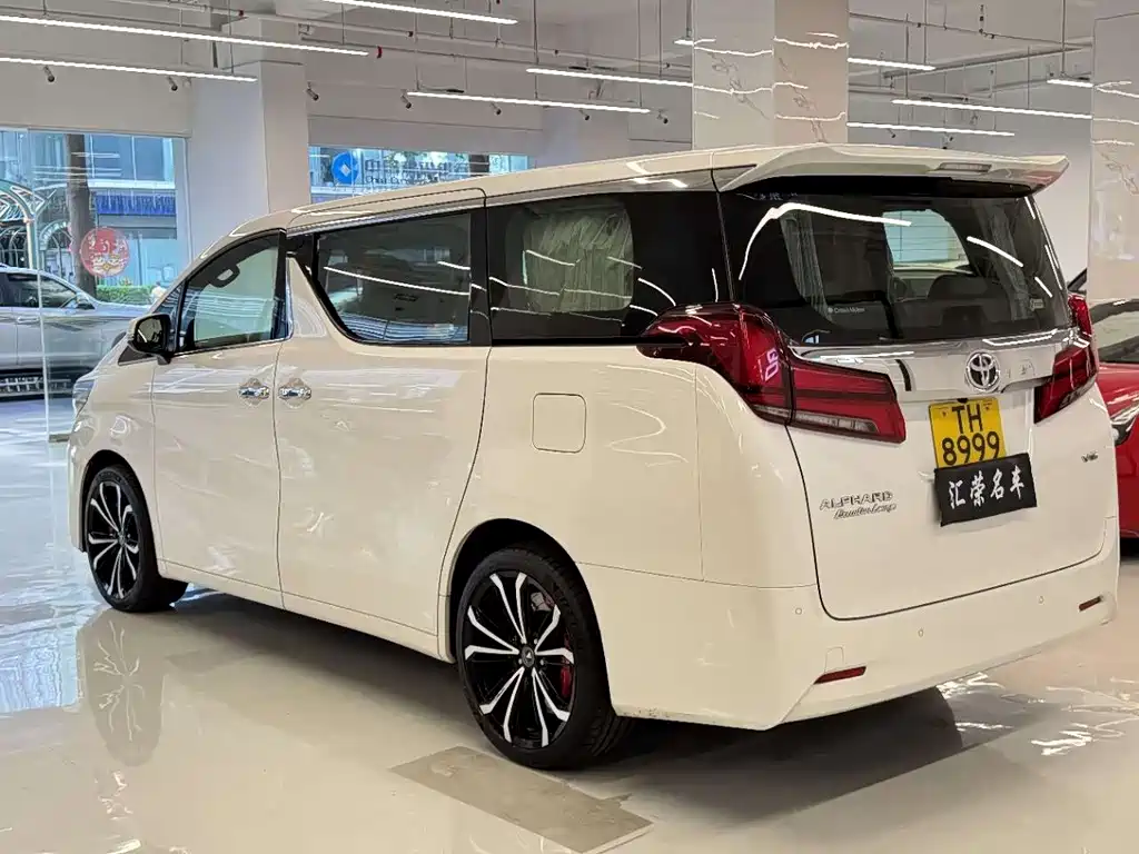 Toyota Alphard 2020 — фото 9