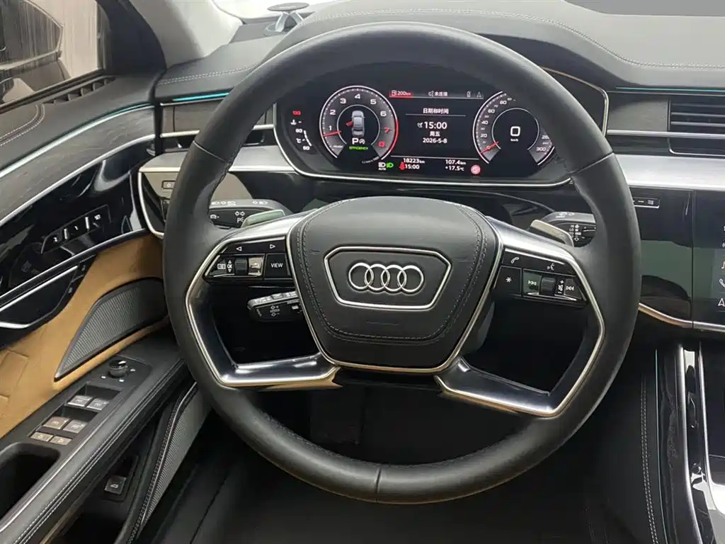 Audi A8 2022 — фото 14
