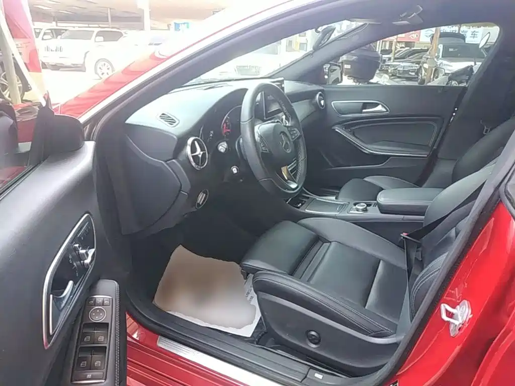 Mercedes-Benz CLA 2017 — фото 16