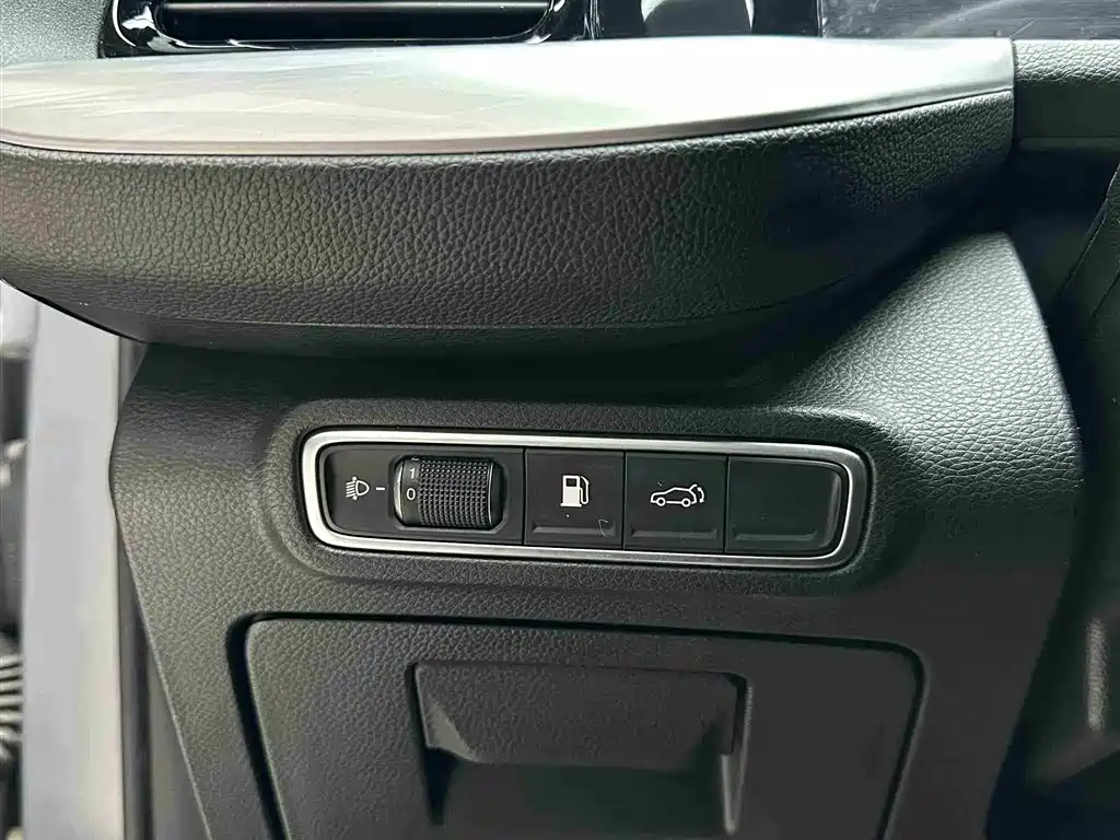 GAC Motor Trumpchi GS8 2023 — фото 25