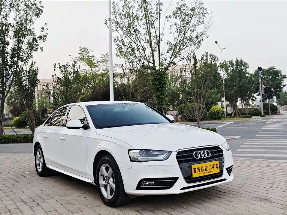 Audi A4L 2013 — фото 18