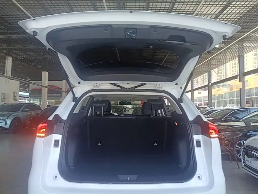 Haval H6 2023 — фото 19