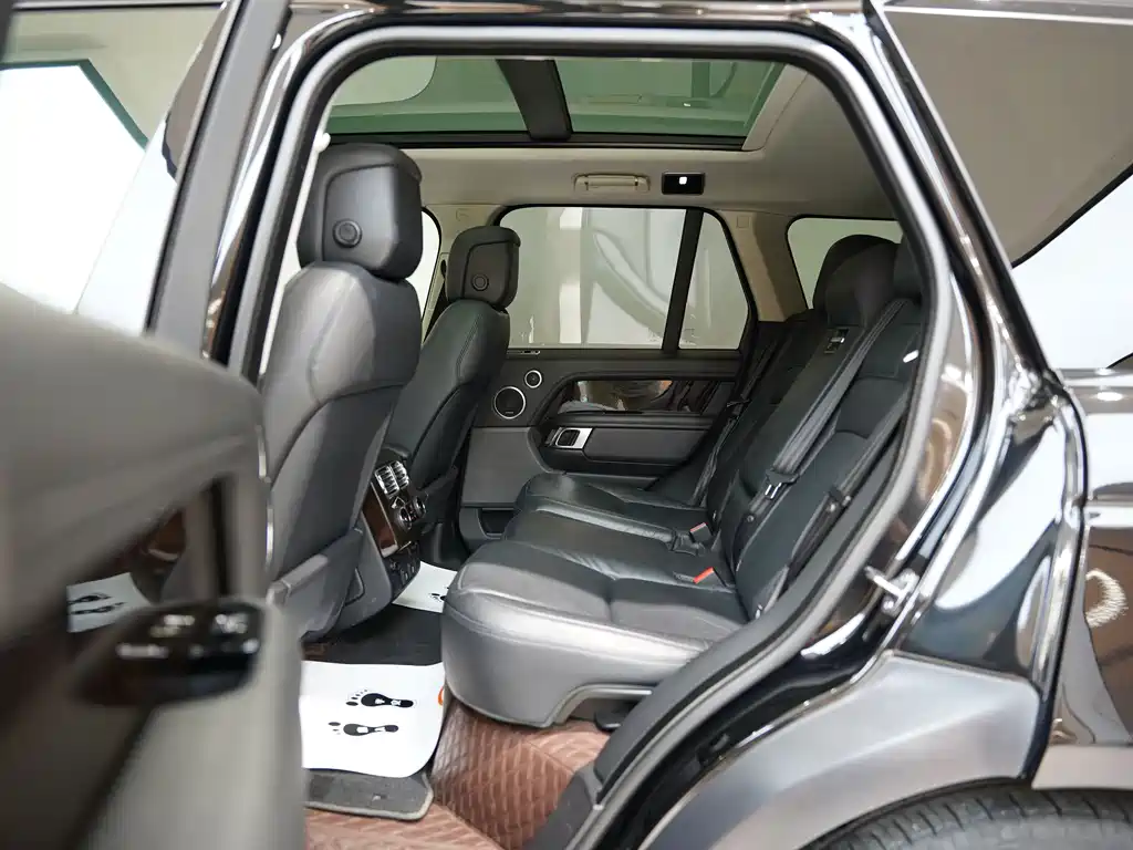 Land Rover Range Rover 2021 — фото 14