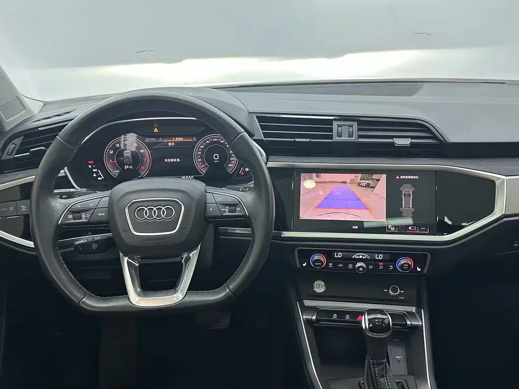 Audi Q3 2022 — фото 10