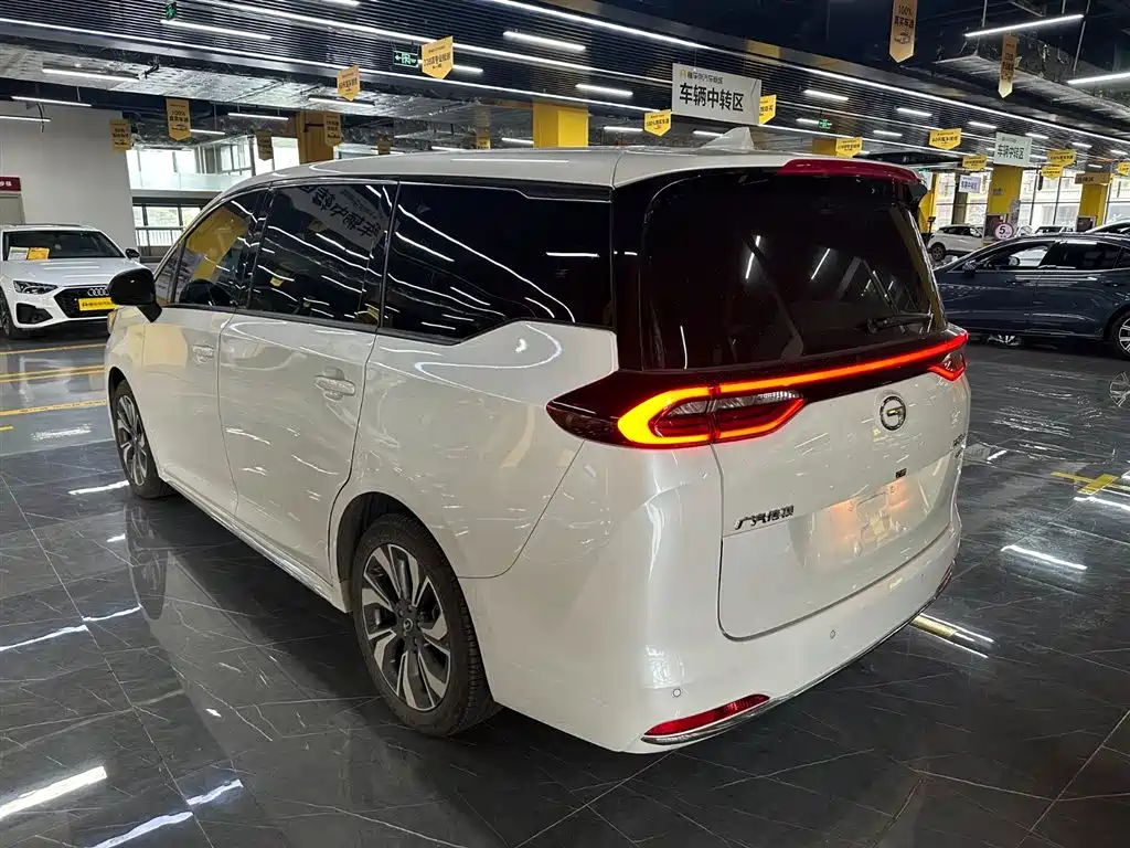 GAC Motor Trumpchi M6 2023 — фото 3