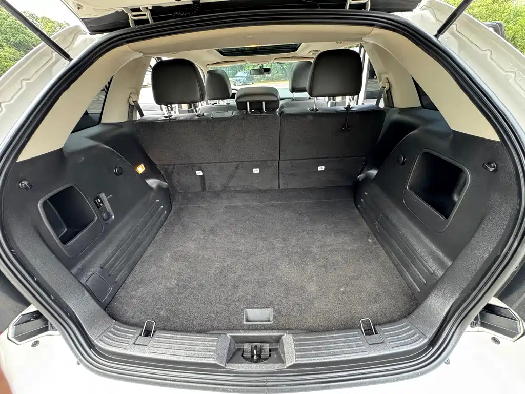 Ford Edge 2014 — фото 15