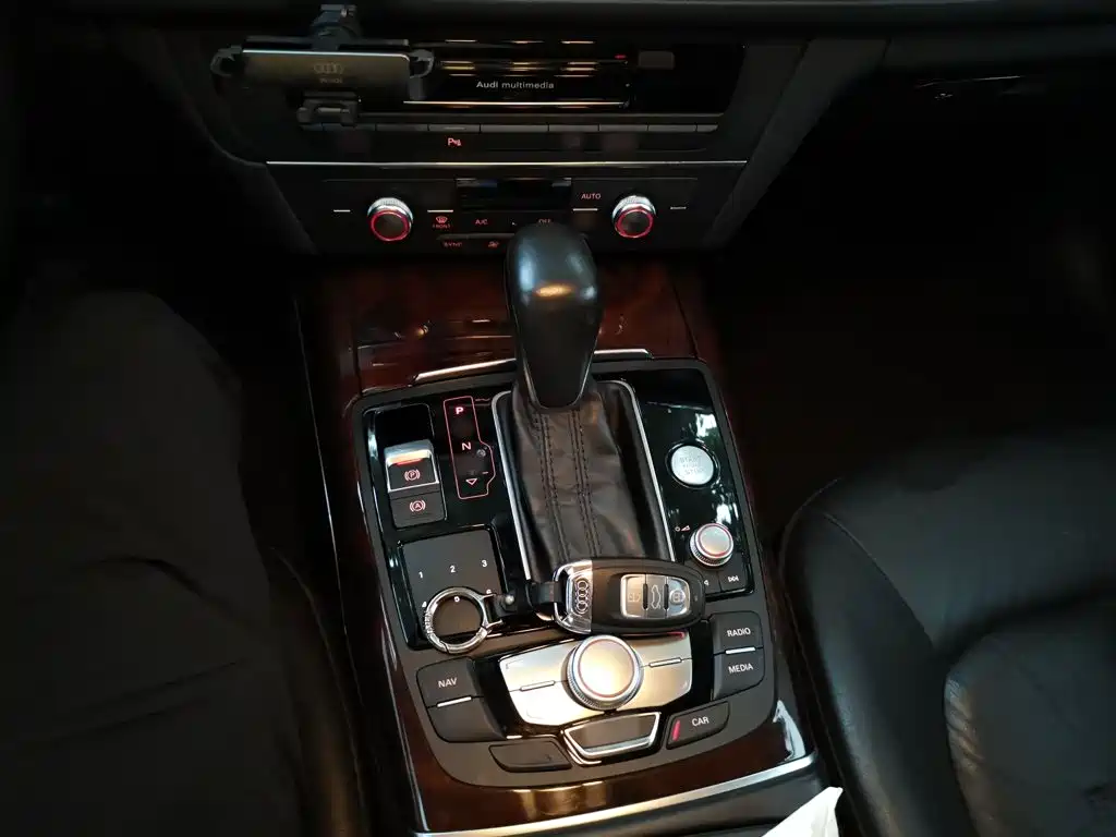 Audi A6L 2016