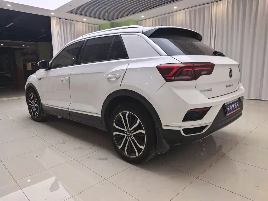 Volkswagen T-Roc 2022 — фото 14