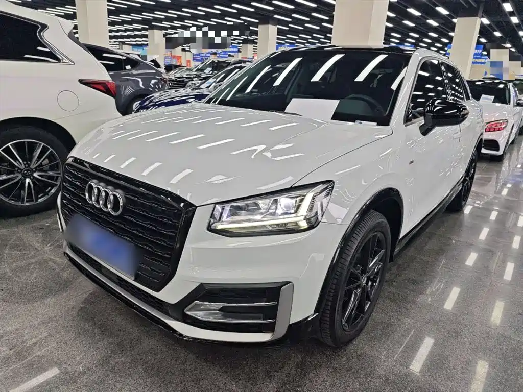 Audi Q2L 2019 — фото 2