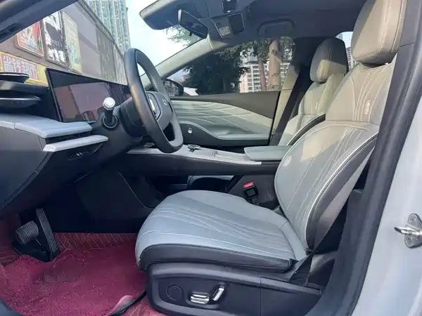 Geely Galaxy E8 2024