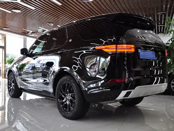 Land Rover Discovery 2021