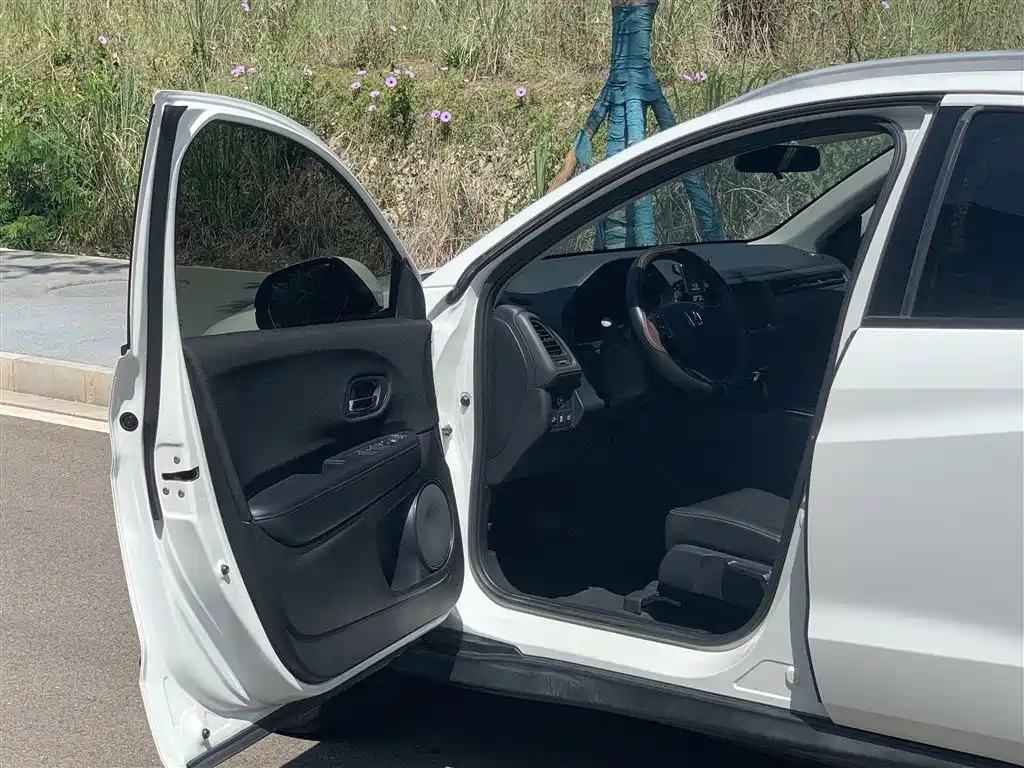 Honda Vezel 2022 — фото 11