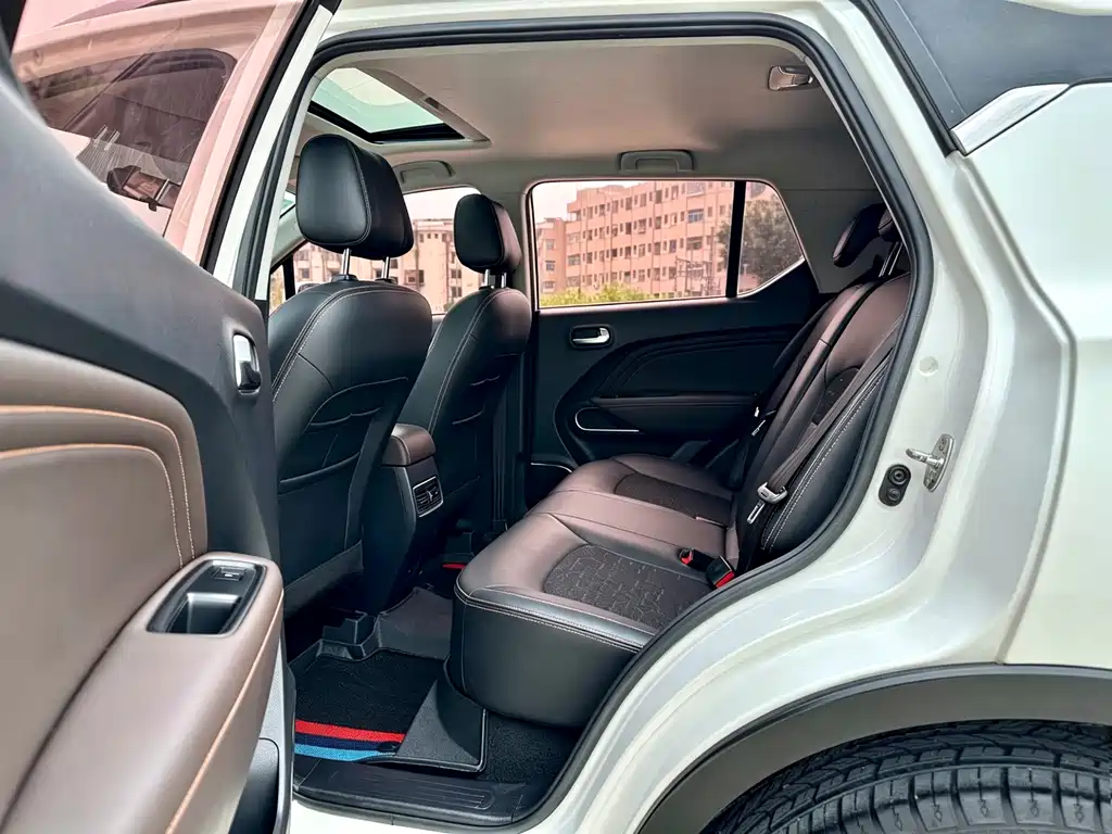 GAC Motor Trumpchi GS3 2019 — фото 11
