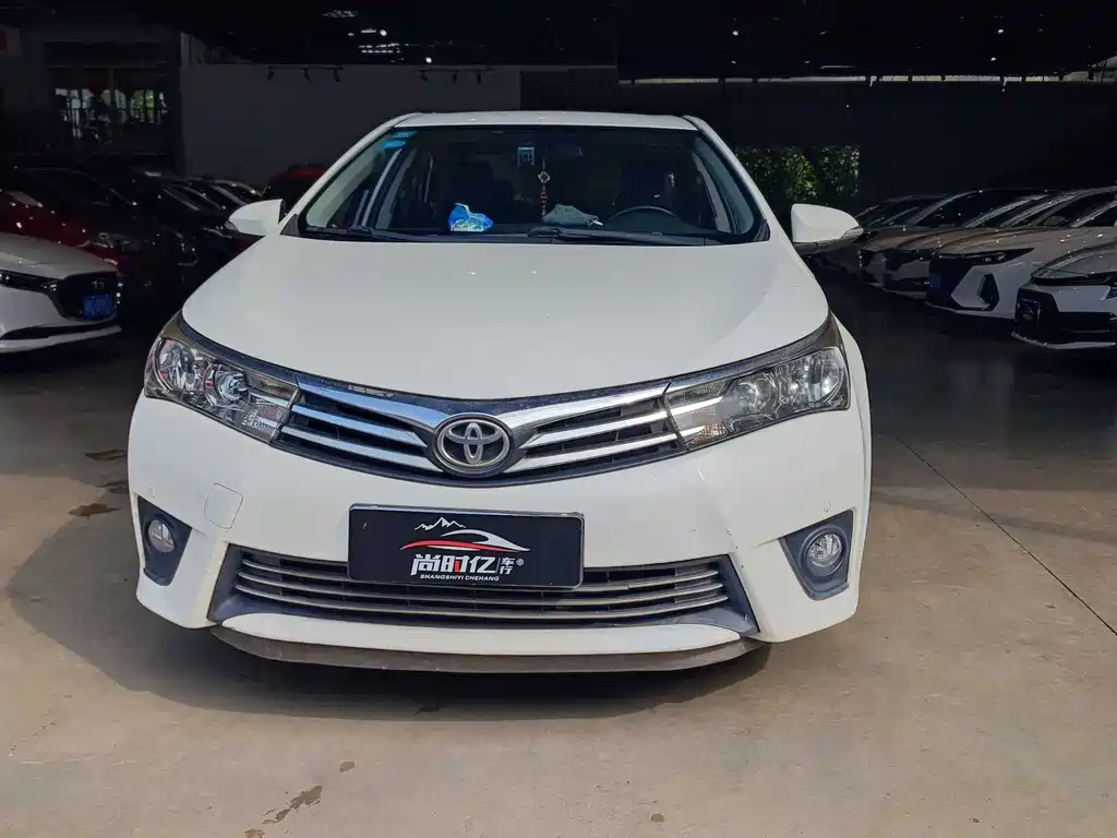 Toyota Corolla 2015 — фото 2