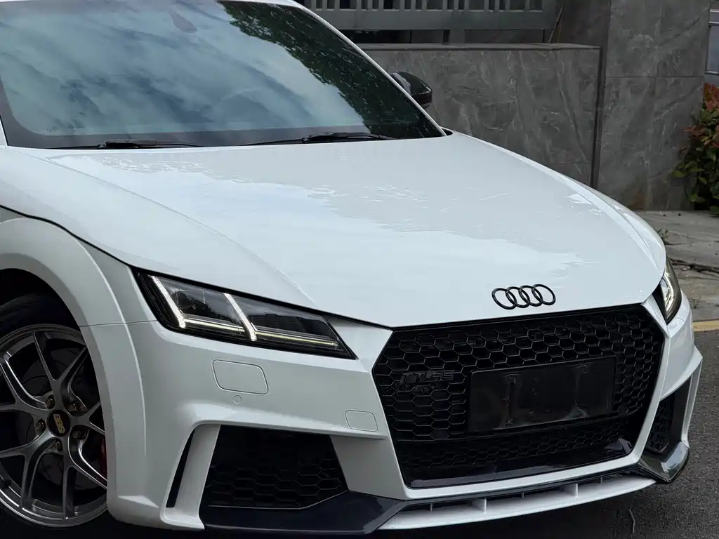 Audi TT 2016 — фото 10