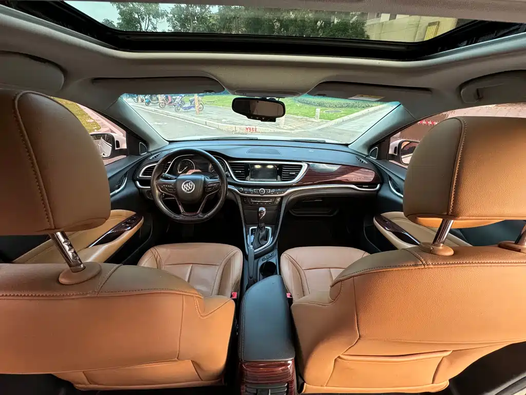 Buick Excelle 2018 — фото 6