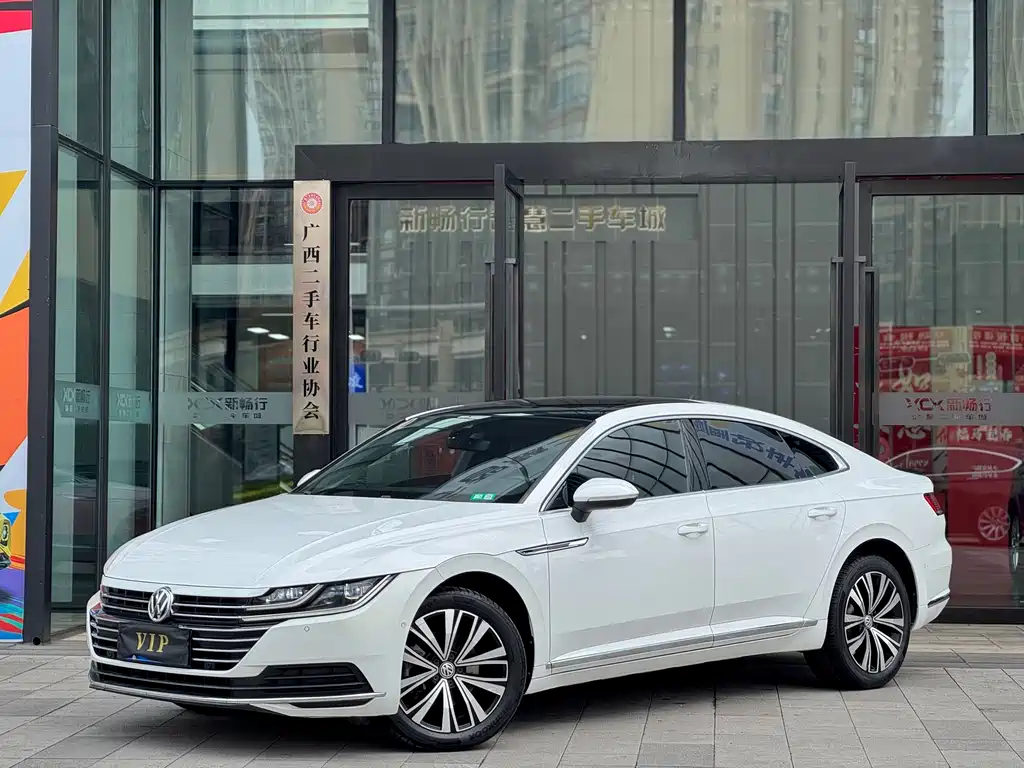 Volkswagen CC 2019 — фото 1