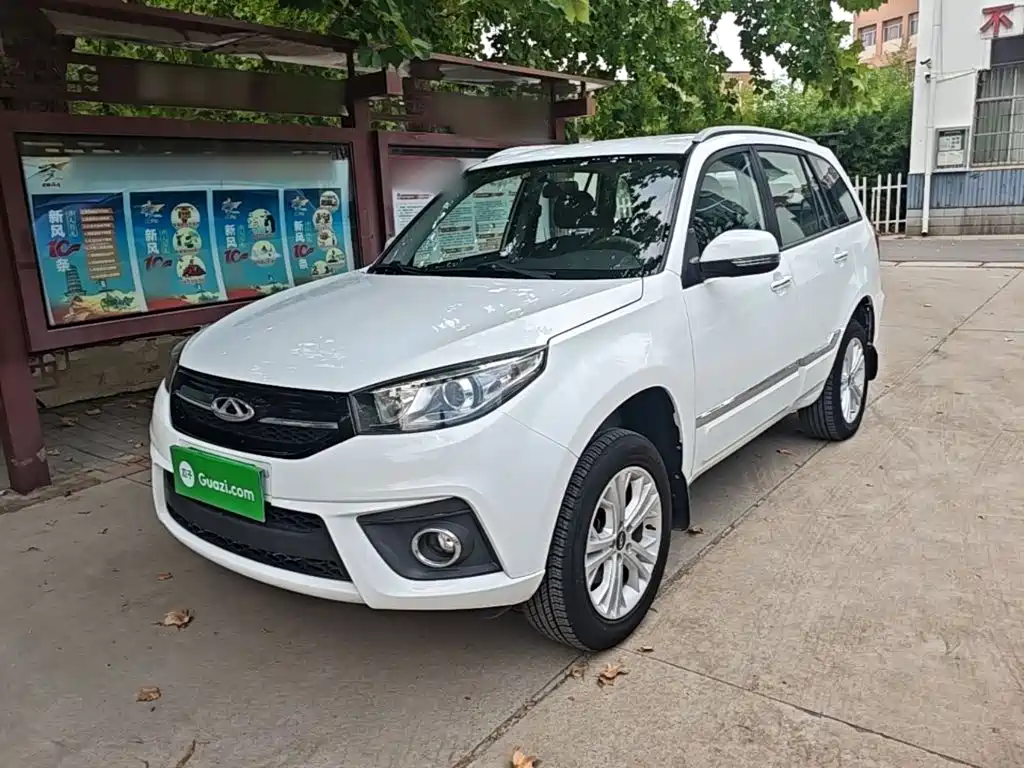 Chery Tiggo 3 2017 — фото 2