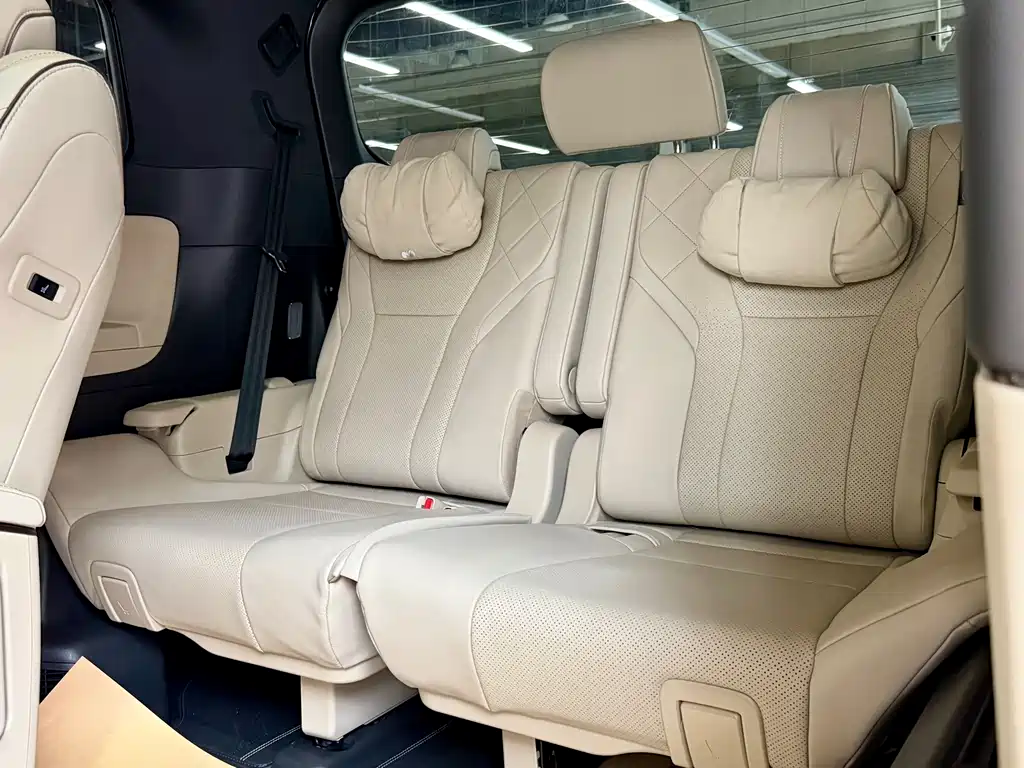 Toyota Alphard 2025 — фото 36