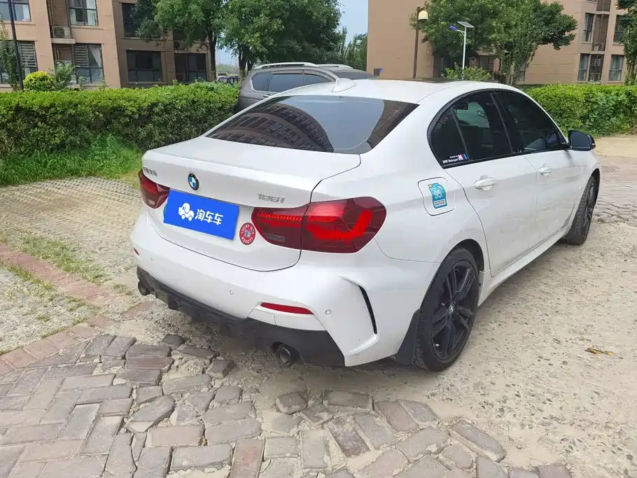 BMW 1 Series 2023