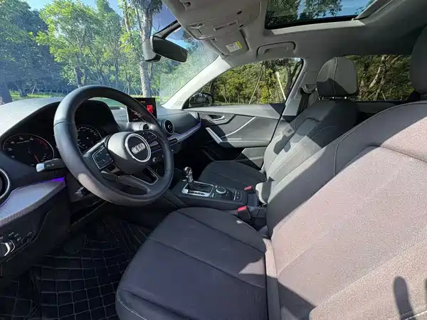 Audi Q2L 2020