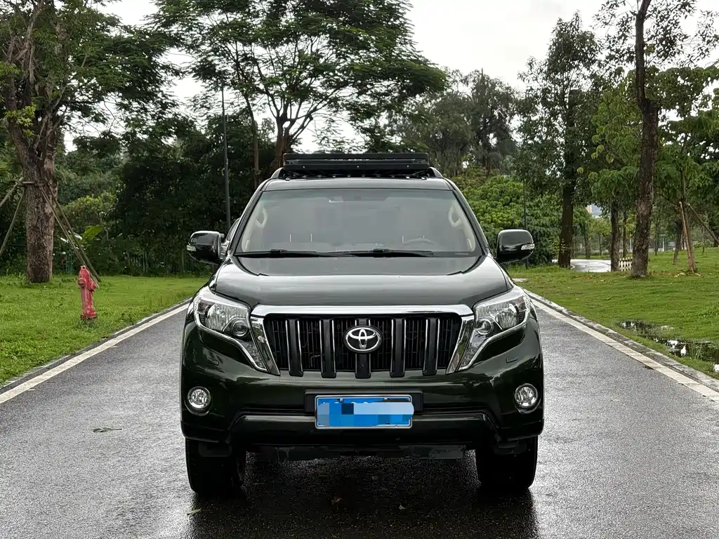 Toyota Prado 2015 — фото 2