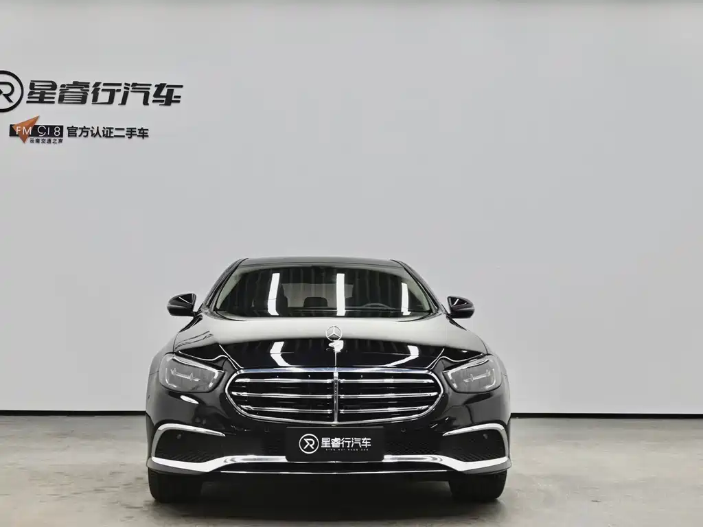 Mercedes-Benz E-Class 2023 — фото 11