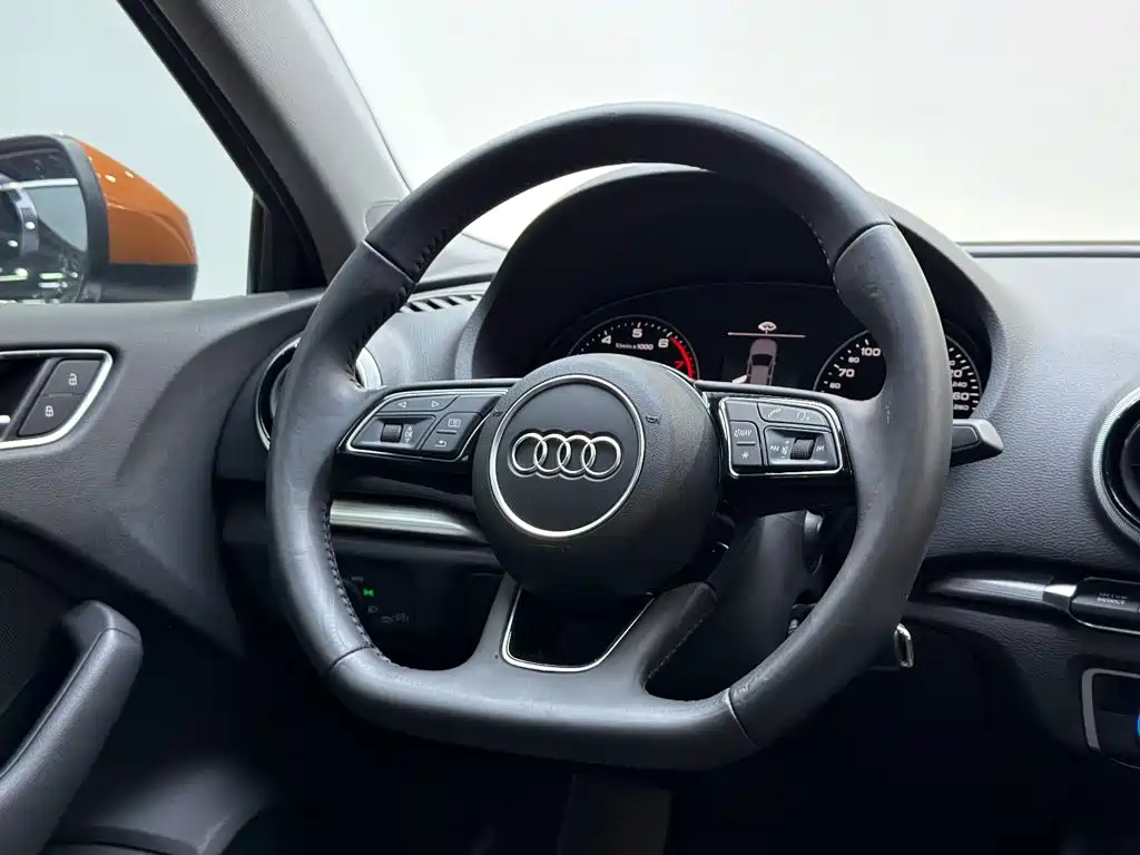 Audi A3 2019 — фото 10