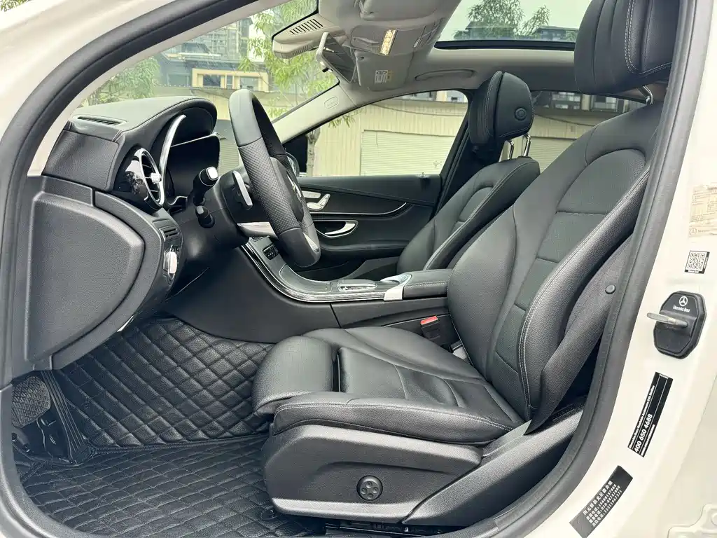 Mercedes-Benz C-Class 2020 — фото 27