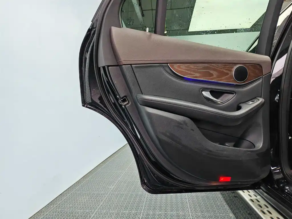 Mercedes-Benz GLC 2020 — фото 14