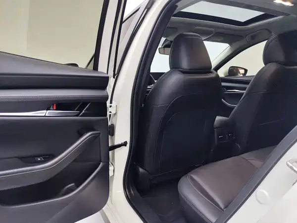 Mazda 3 Axela 2023