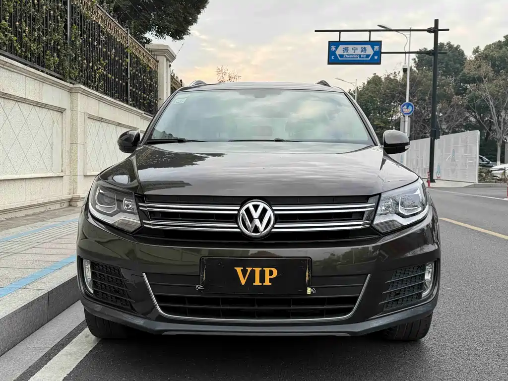 Volkswagen Tiguan 2016 — фото 2