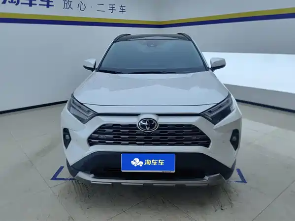 Toyota RAV4 2025