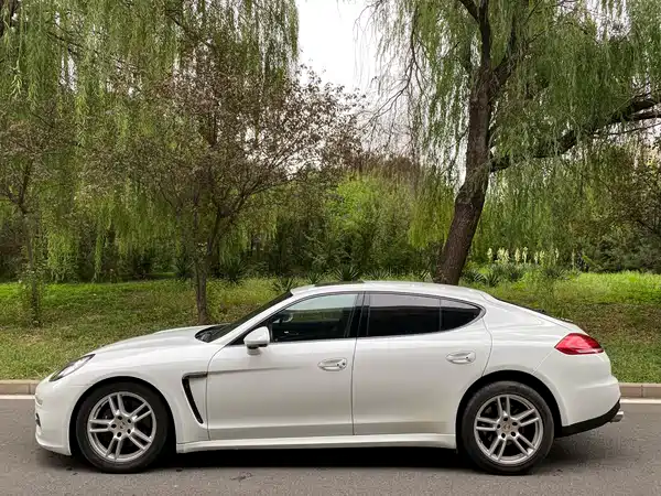 Porsche Panamera 2014