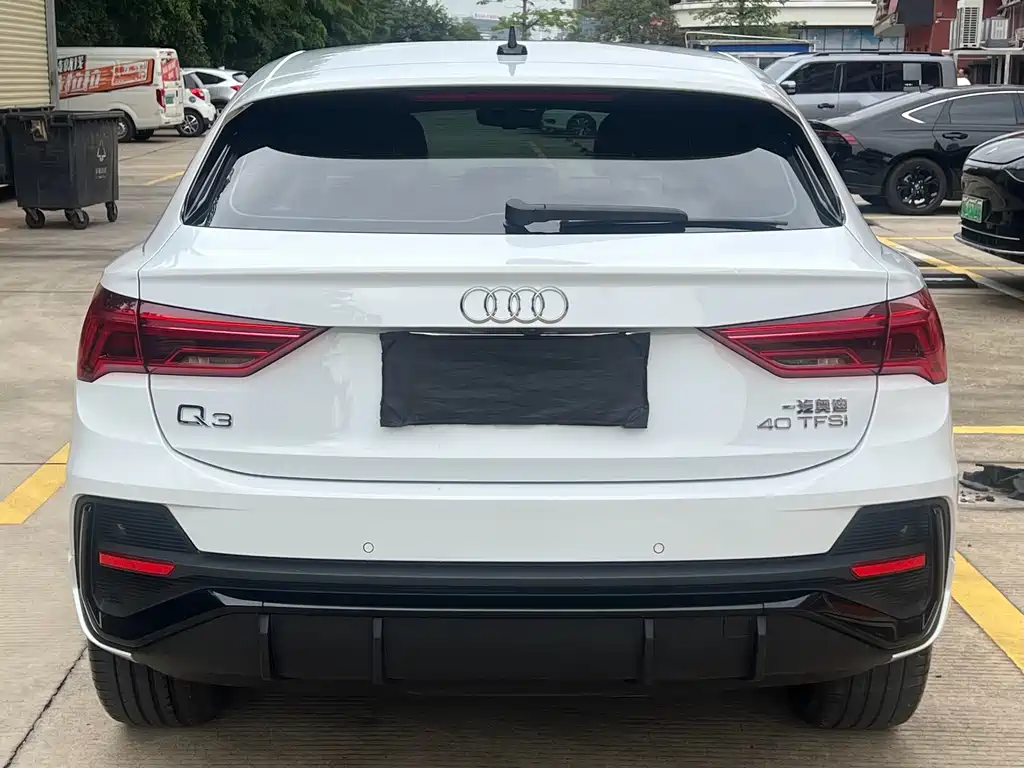 Audi Q3 Sportback 2023 — фото 4