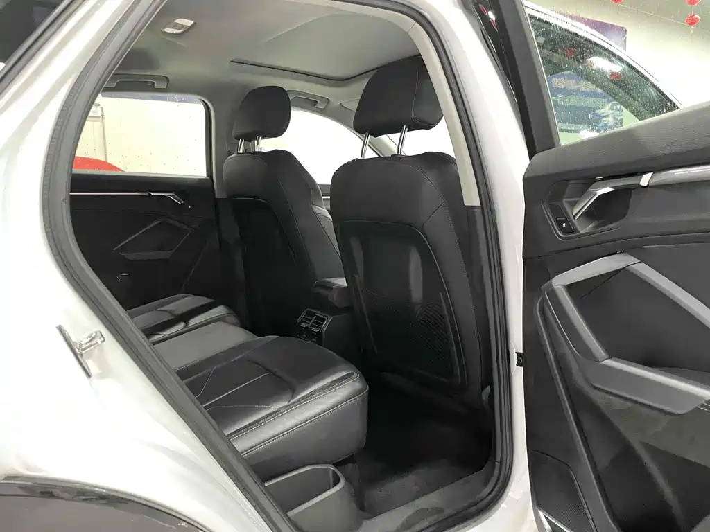 Audi Q3 Sportback 2021 — фото 14