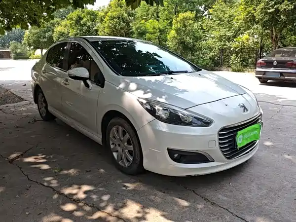 Peugeot 308 2015