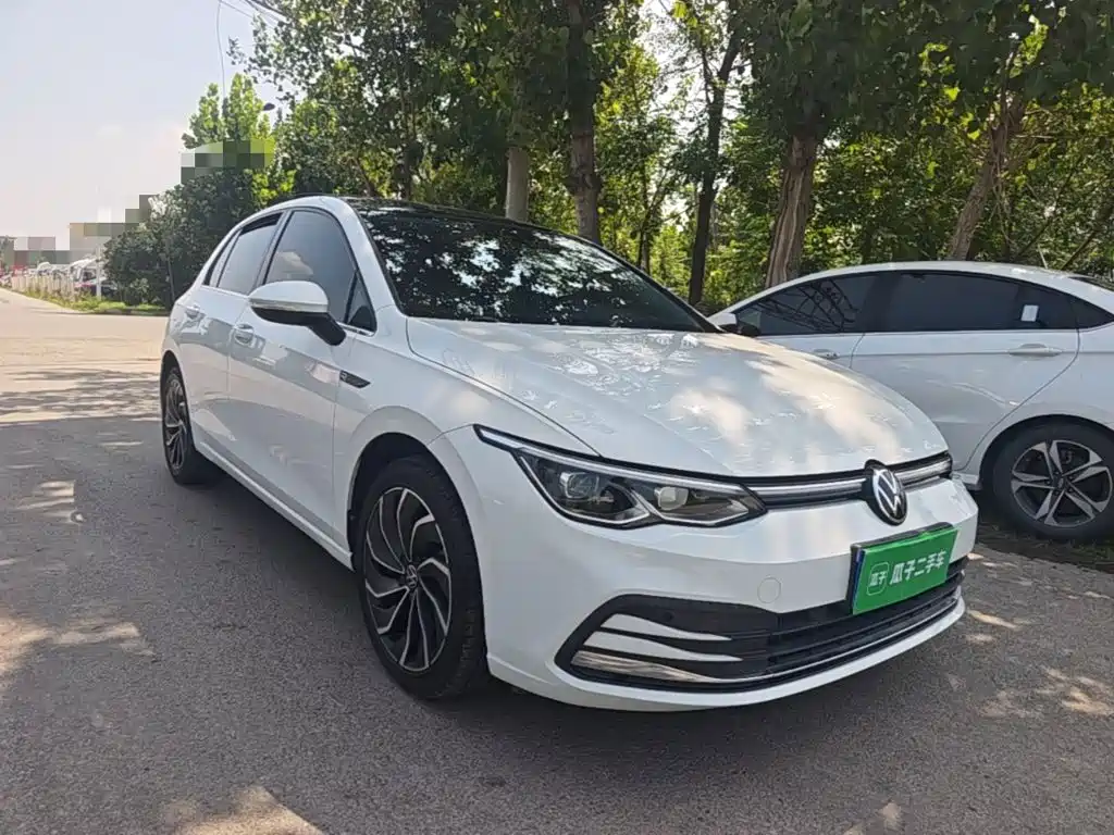 Volkswagen Golf 2021