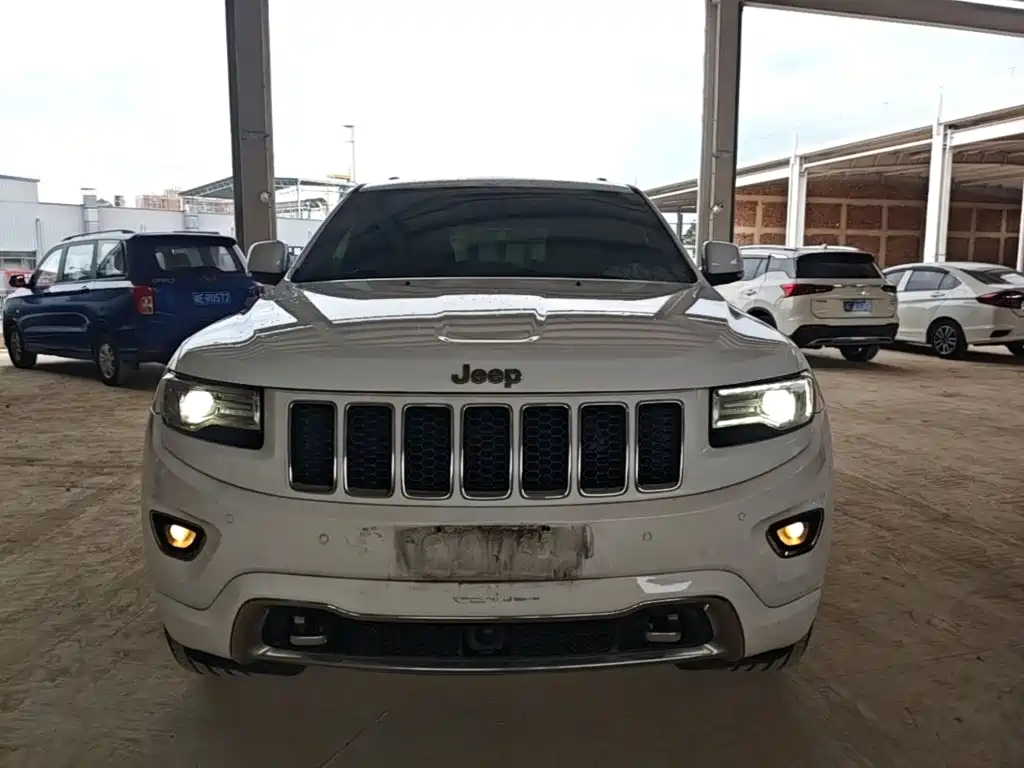 Jeep Grand Cherokee 2016