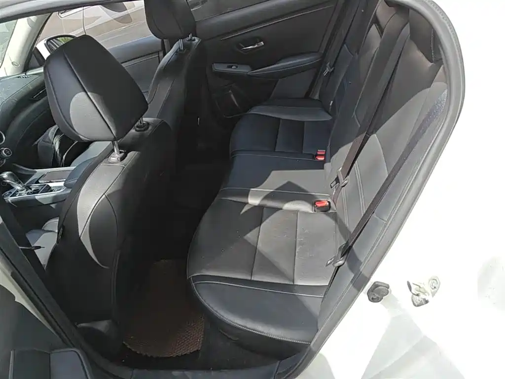 Nissan Sylphy 2024 — фото 17